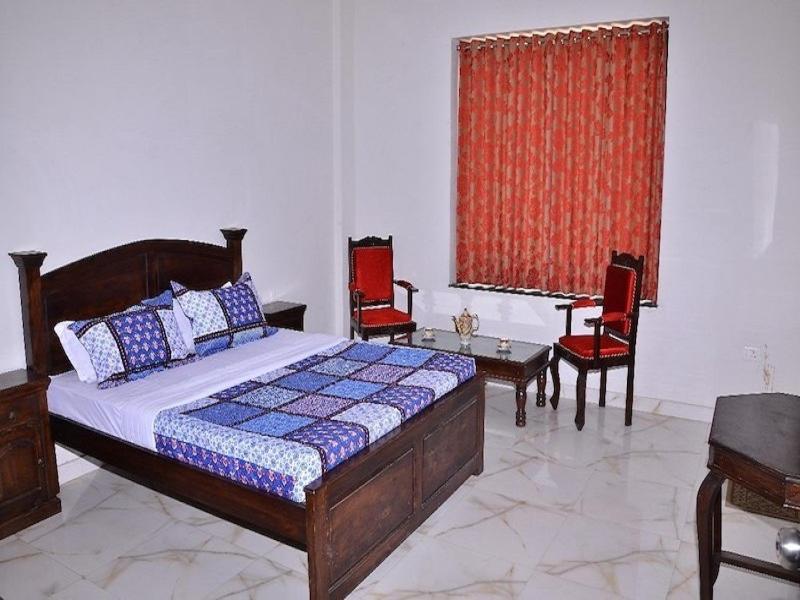 Tej Mahal Palace Bandikui Kültér fotó